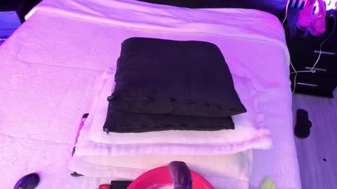 Mia Monroe online show from March 14, 9:26 am