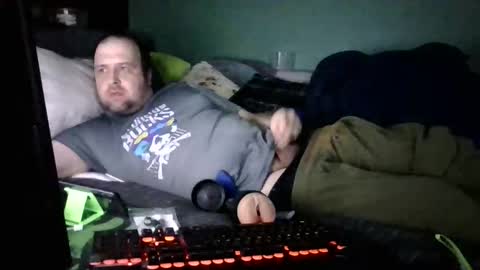 Mikey online show from April 10, 4:28 am