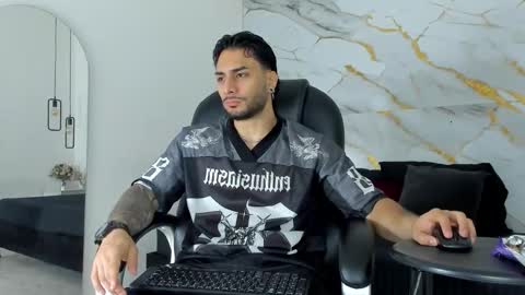 Daniel online show from October 15, 1:11 pm