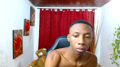 Snapshot of miilo18 chatting on June 22, 8:28 pm milo online show from June 22, 8:28 pm