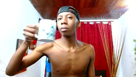 Snapshot of miilo18 chatting on July 6, 10:34 am milo online show from July 6, 10:34 am