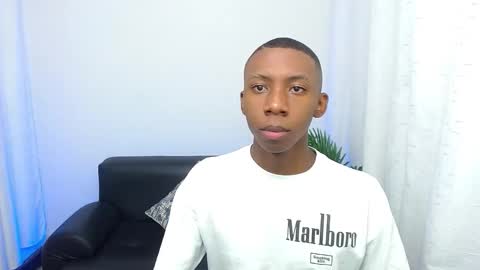 Snapshot of miiloo18 chatting on October 29, 5:25 pm Jordan online show from October 29, 5:25 pm