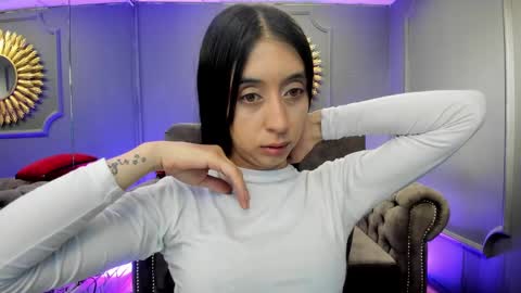 Snapshot of miilu__1 chatting on December 11, 3:13 am miilu  online show from December 11, 3:13 am