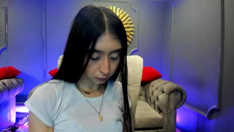 Snapshot of miilu__1 chatting on January 22, 3:31 am miilu  online show from January 22, 3:31 am