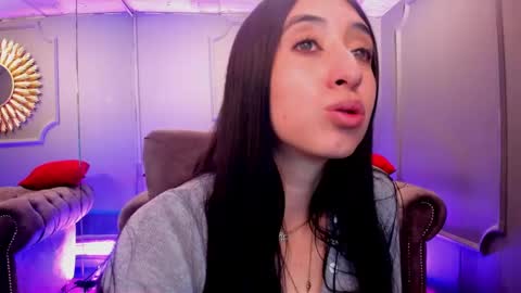 Snapshot of miilu__1 chatting on February 1, 6:54 am miilu  online show from February 1, 6:54 am