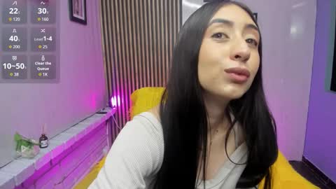 Snapshot of miilu__1 chatting on September 13, 3:17 am miilu  online show from September 13, 3:17 am