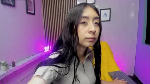 Snapshot of miilu__1 chatting on September 16, 3:07 am miilu  online show from September 16, 3:07 am