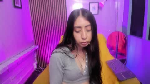 miilu  online show from April 9, 4:23 am