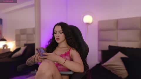   online show from December 4, 9:46 pm