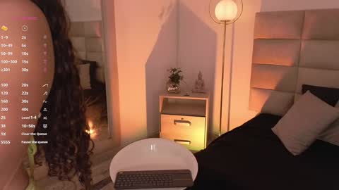   online show from December 24, 7:11 pm