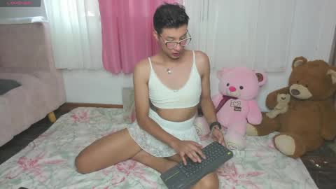 miissy__ online show from May 14, 6:58 pm