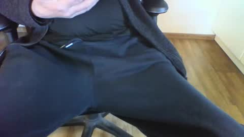 mik online show from February 26, 1:08 pm