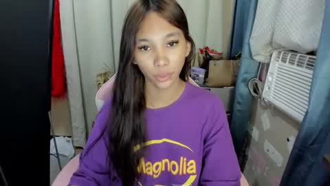 Snapshot of mika_cora chatting on March 1, 8:49 am MIKA online show from March 1, 8:49 am