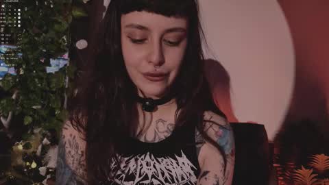 mika_moon_ online show from December 19, 6:26 pm