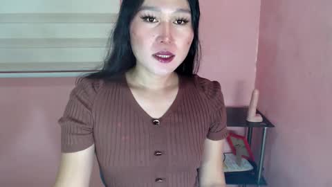 Snapshot of mika_oka chatting on February 7, 9:26 am Hi im Avah online show from February 7, 9:26 am