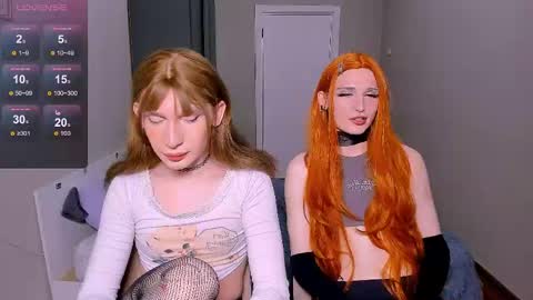mikaella_nicole online show from May 7, 6:24 pm