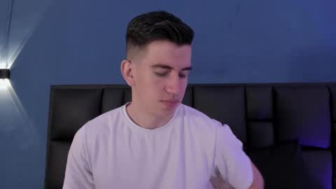 mikael online show from September 17, 4:47 am