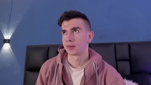 mikael online show from October 3, 3:58 am