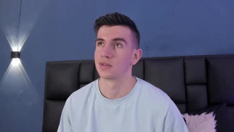 mikael online show from October 4, 4:21 am