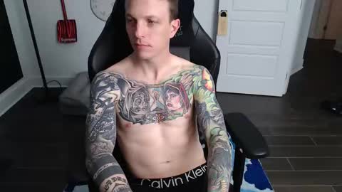 Snapshot of mikahishung chatting on March 26, 9:20 pm MikahisHung online show from March 26, 9:20 pm