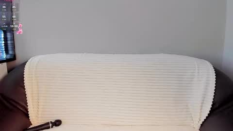 mikasssu online show from November 3, 9:32 am