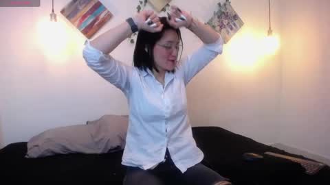 Snapshot of mikaza_akerman chatting on May 7, 12:54 pm mikaza online show from May 7, 12:54 pm