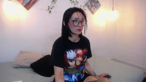 Snapshot of mikaza_akerman chatting on May 11, 4:04 pm mikaza online show from May 11, 4:04 pm