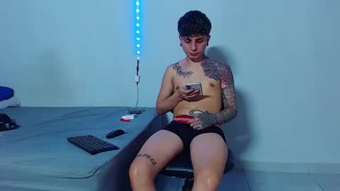 Mike IMDEPENDIENT MODEL online show from October 26, 4:57 pm