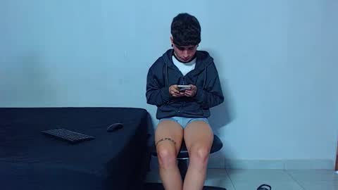 Mike IMDEPENDIENT MODEL online show from February 3, 4:01 pm