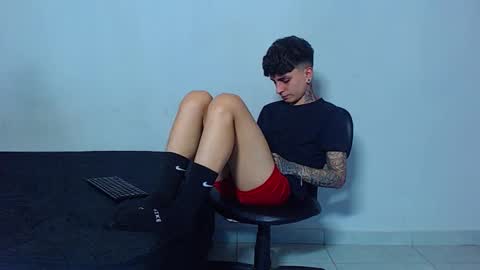 Mike IMDEPENDIENT MODEL online show from February 27, 2:55 am