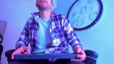 Mike  online show from February 6, 11:24 am