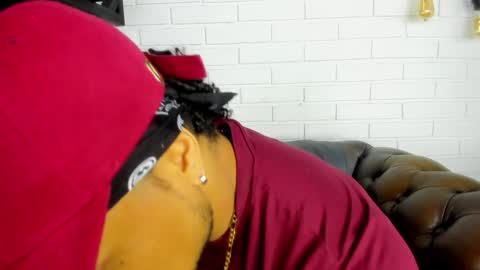 Snapshot of mike_estevess chatting on January 28, 6:05 am online show from January 28, 6:05 am