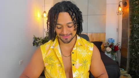 Snapshot of mike_estevess chatting on January 31, 6:24 am online show from January 31, 6:24 am