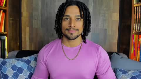 Snapshot of mike_estevess chatting on February 4, 4:15 am online show from February 4, 4:15 am