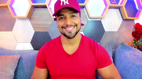 Snapshot of mike_estevess chatting on February 6, 11:43 am online show from February 6, 11:43 am