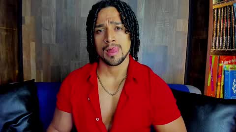 Snapshot of mike_estevess chatting on February 22, 9:34 am online show from February 22, 9:34 am