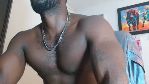 Snapshot of mike_kingcum chatting on January 18, 10:06 pm mike online show from January 18, 10:06 pm