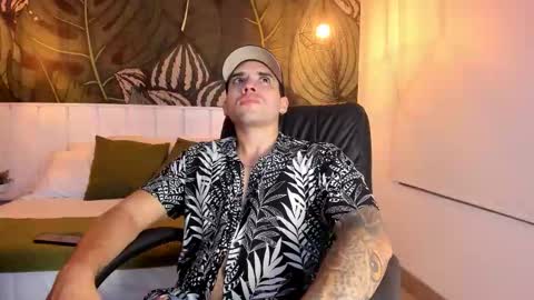 Mike Montoya online show from October 17, 11:29 pm