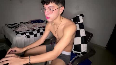 Mike Pineapple online show from October 9, 6:17 pm