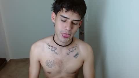 Snapshot of mike_smith03 chatting on April 10, 3:39 pm mike_smith03 online show from April 10, 3:39 pm