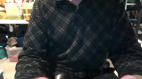 mikeb3200 online show from December 2, 4:42 am