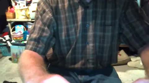 mikeb3200 online show from September 16, 2:23 am