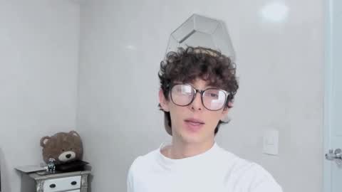 Mikebelf4 online show from February 19, 4:41 am