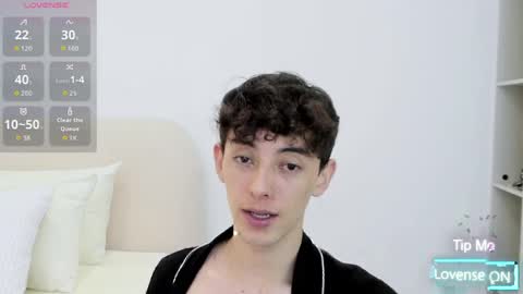 Mikebelf4 online show from April 4, 4:37 pm