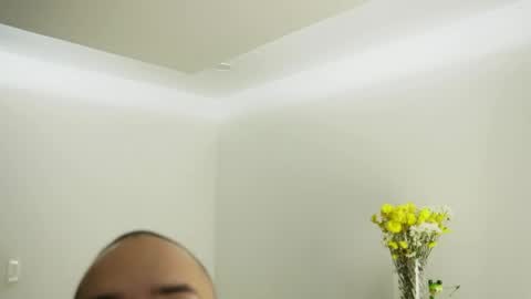 M i k e Crusoe online show from April 17, 11:30 pm