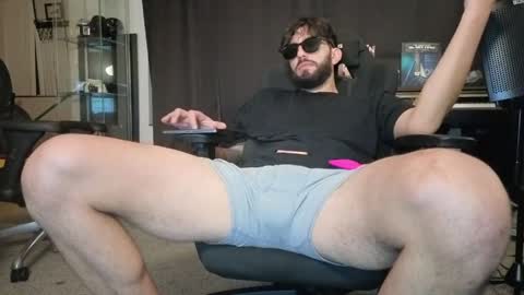 mikehawk1589 online show from April 13, 8:31 am