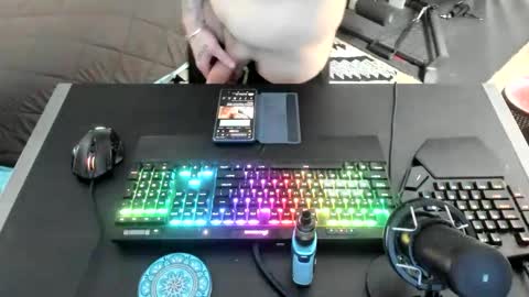 mikehunt558 online show from February 9, 10:32 pm