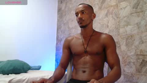         Mike Jay online show from October 13, 10:26 am