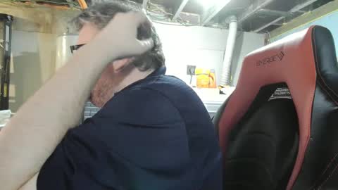 Snapshot of mikejws chatting on October 1, 9:43 pm mikejws online show from October 1, 9:43 pm