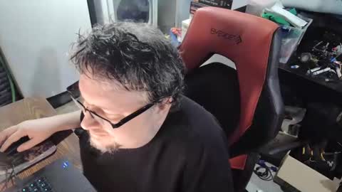 Snapshot of mikejws chatting on October 26, 5:19 pm mikejws online show from October 26, 5:19 pm